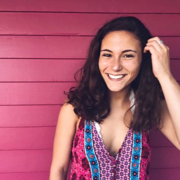 Meet your Posher, Natalie - Picture 1 of 1